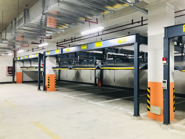 四立柱浅易升降